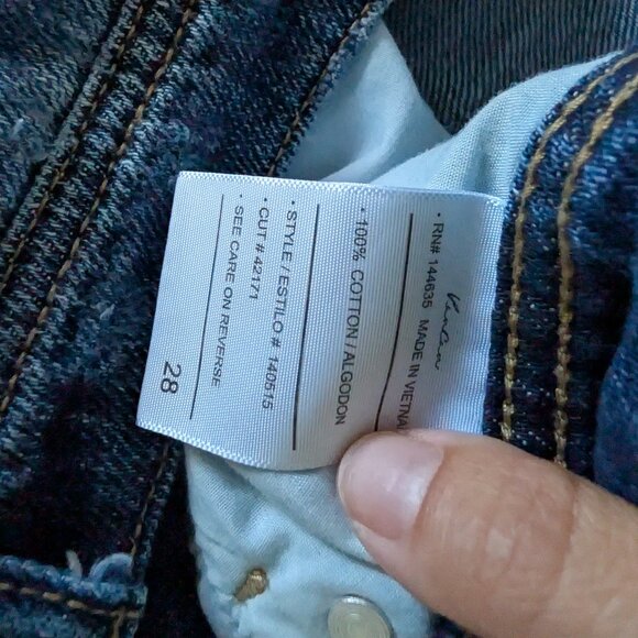 3/$30 KanCan by Maurices denim shorts - Picture 5 of 7